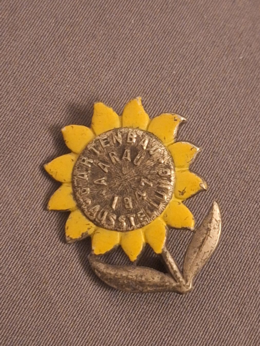 Medaillen: Abzeichen 1947 Aarau  – Gebraucht aus Schaffhausen von RicardoSchaffhausen