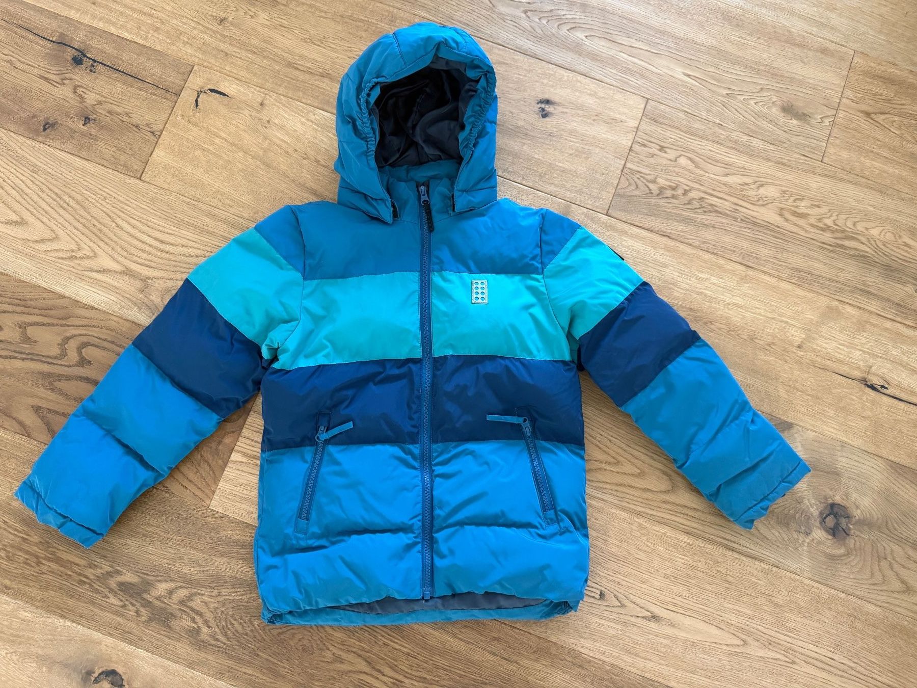Lego Jacken: Lego Winterjacke Gr. 134 – Gebraucht aus Steinerberg von luckyfin