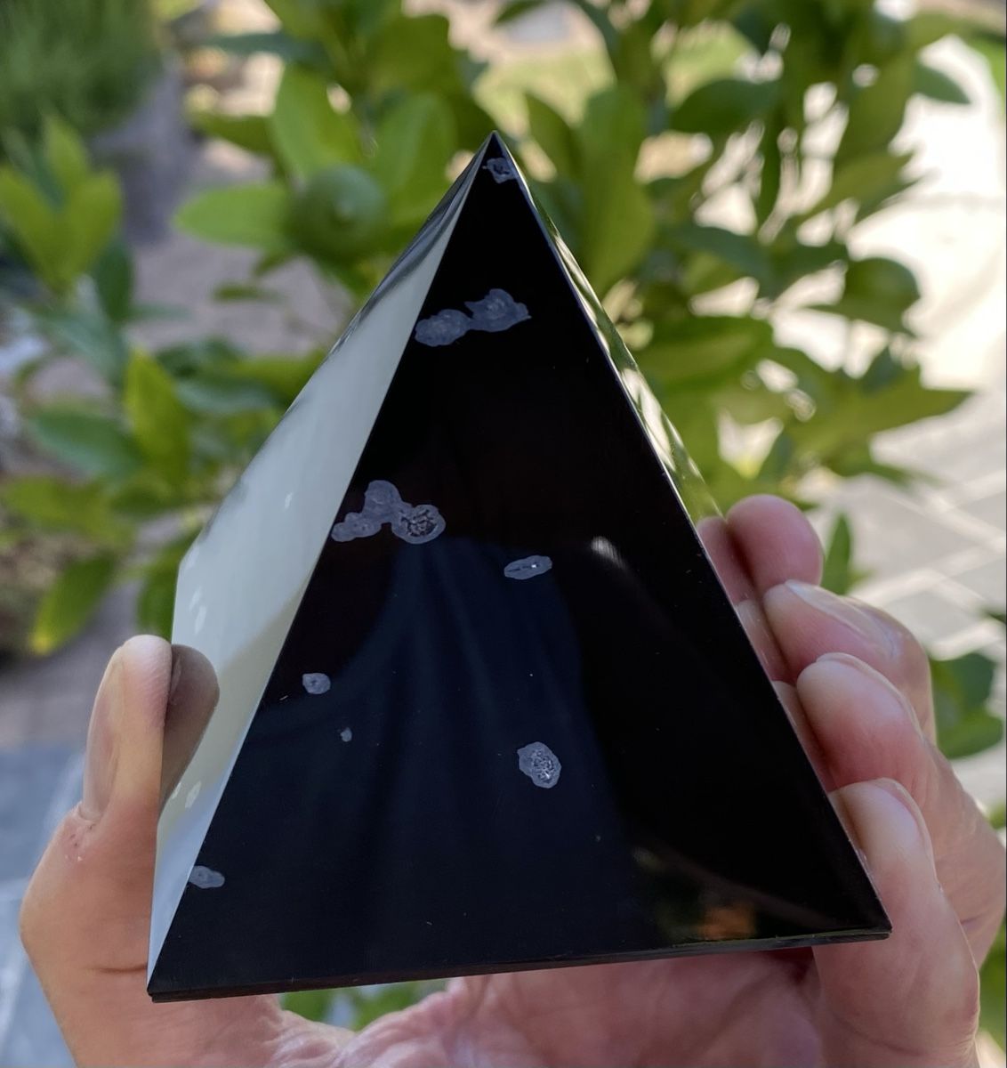 Minerali & Pietre curative: Sehr schöne Schneeflockenobsidian Pyramide  – Usato da Selzach venduto da 321compac 2