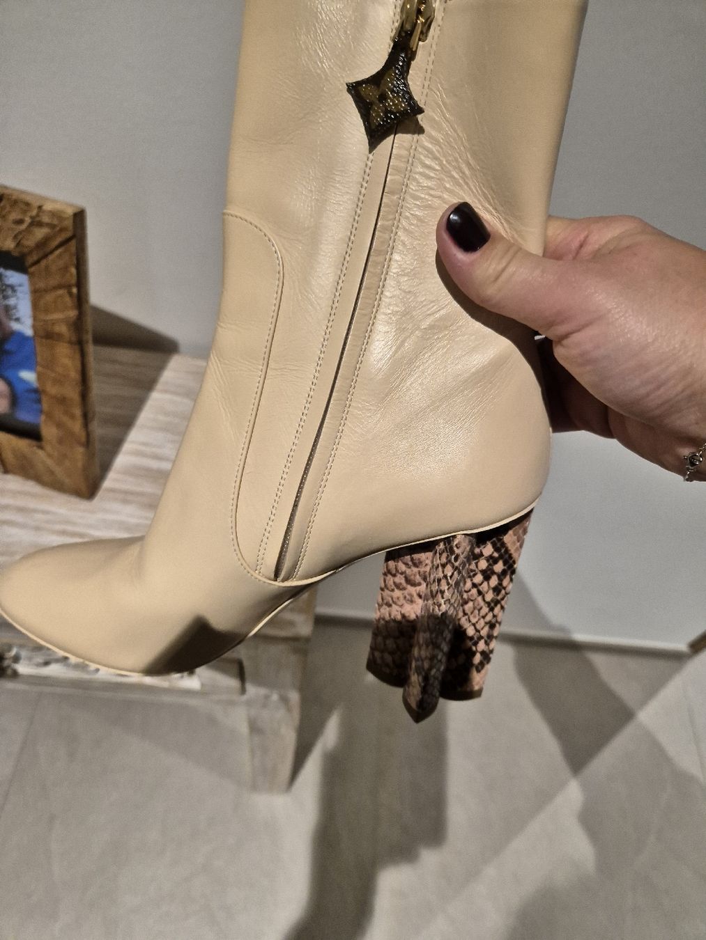 Louis Vuitton Scarpe da donna: Louis Vuitton Stiefelette – Usato da Unterägeri venduto da VivienG 2
