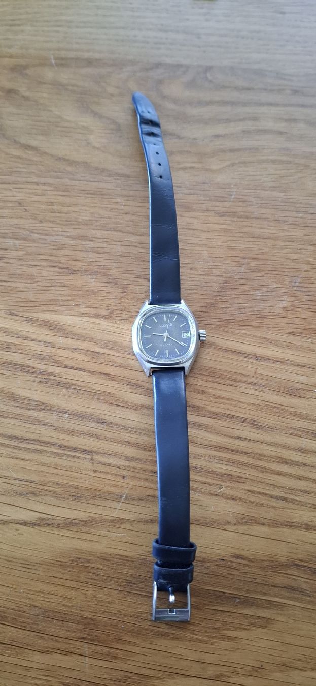 Luxor Orologi: Luxor Damenuhr  – Usato da Ruswil venduto da SIMBOB1992 1