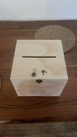 Boîte à dons en bois avec serrure et clés, comme neuve