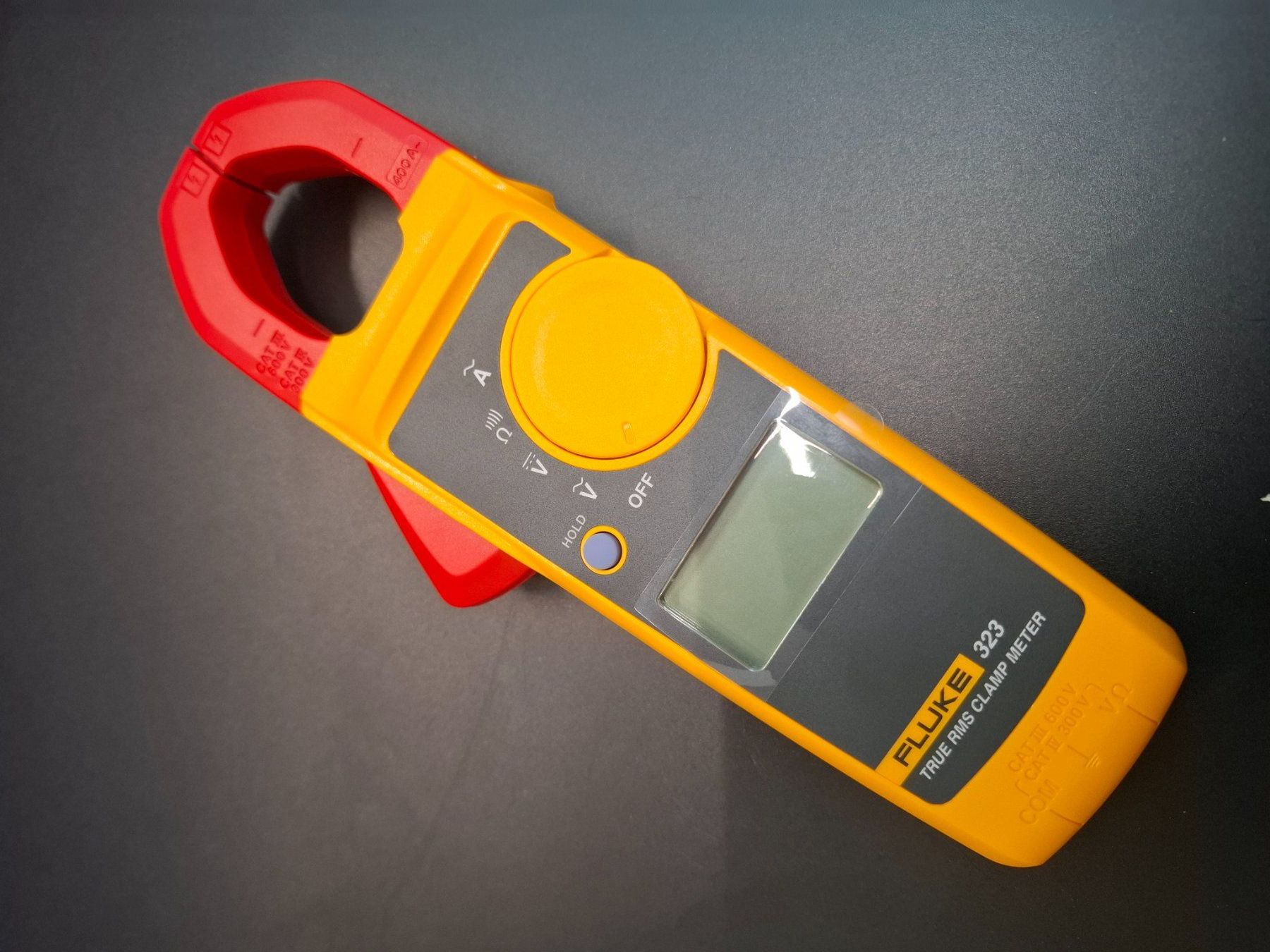 Fluke Messen: Fluke 323 Strommesszange neuwertig – Neu (gemäss Beschreibung) aus Bilten von lag_p2bt 1