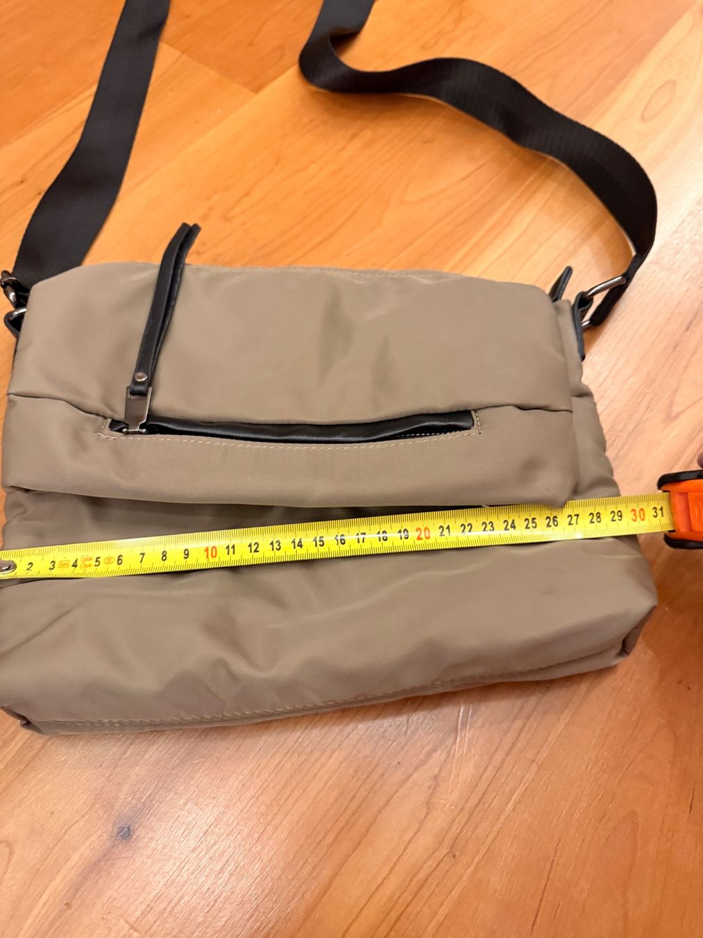 Taschen für Damen: Stepp-Umhängetasche in Taupe – Gebraucht aus Glattbrugg von Toya77 4