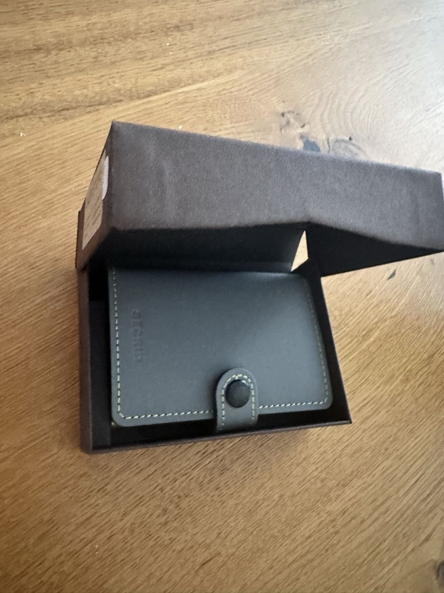 Portefeuilles: Secrid wallet – Neuf avec emballage d'origine à Basel par VanBuyer2010 2