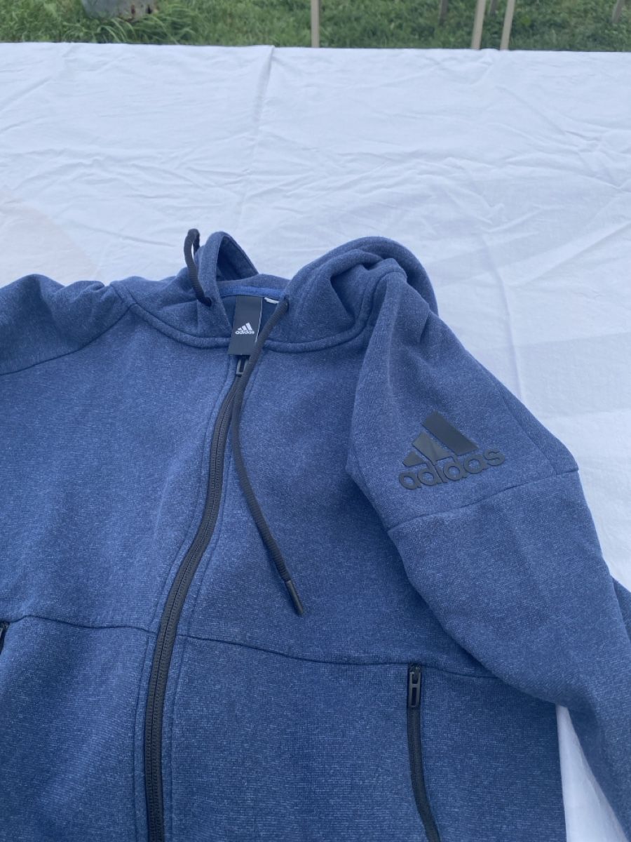 Adidas Jacken: Veste adidas  – Gebraucht aus Lonay von Ikoko 2