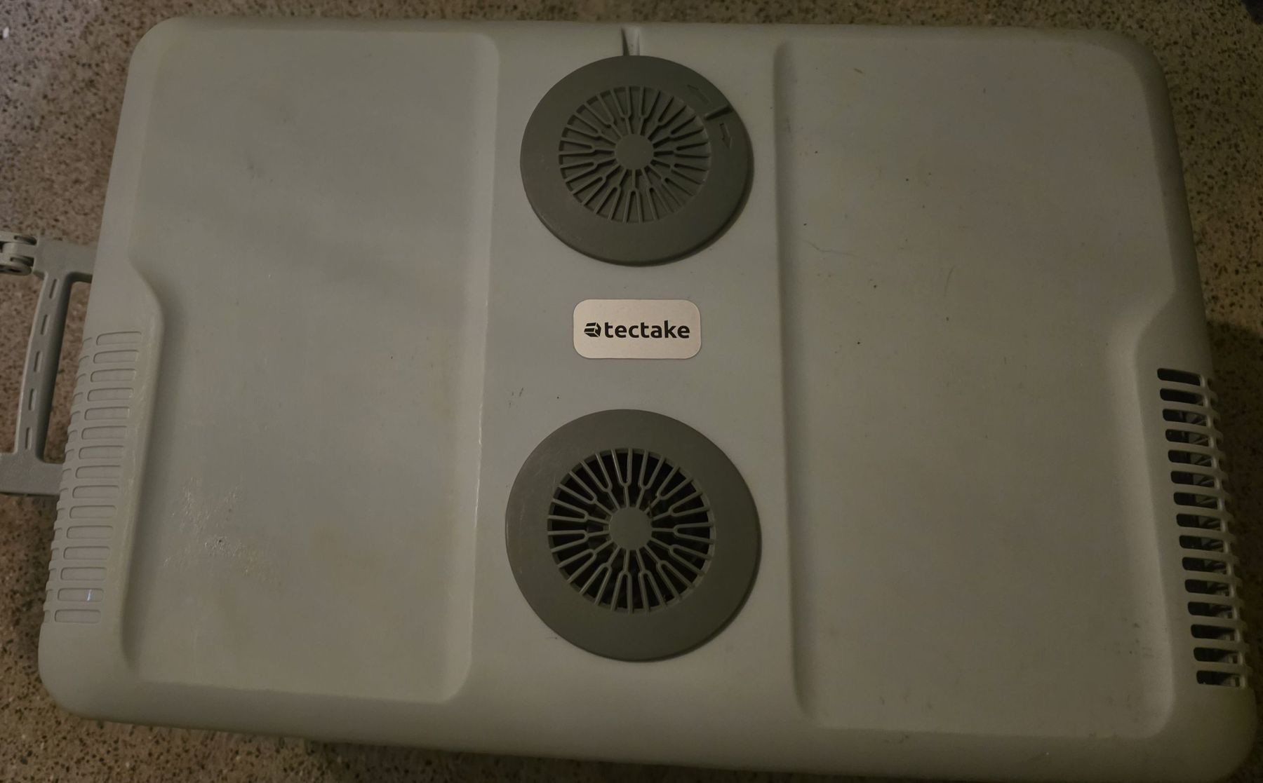 Frigoriferi & Refrigeratori: Elektrische Kühlbox tectake grau gebraucht – Usato da Adligenswil venduto da sge_8hnm 5