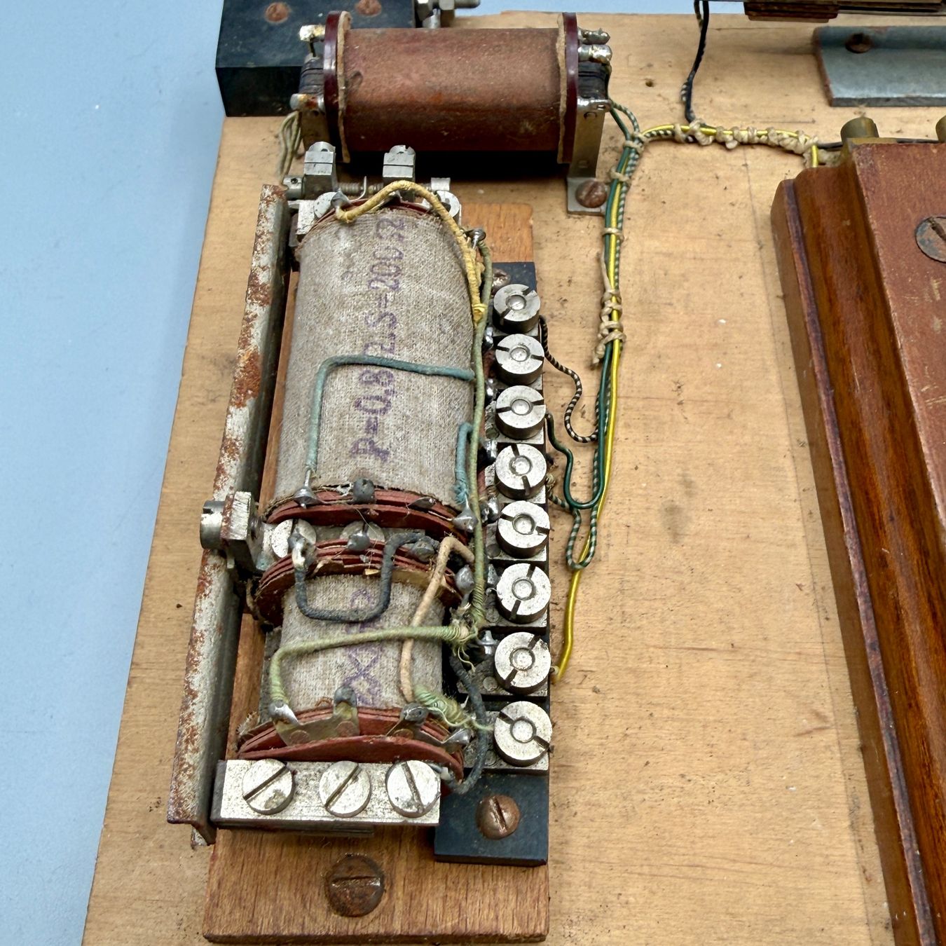 Telefone: Antiker Morsetelegraph – Gebraucht aus Ueberstorf von Brocandi 5