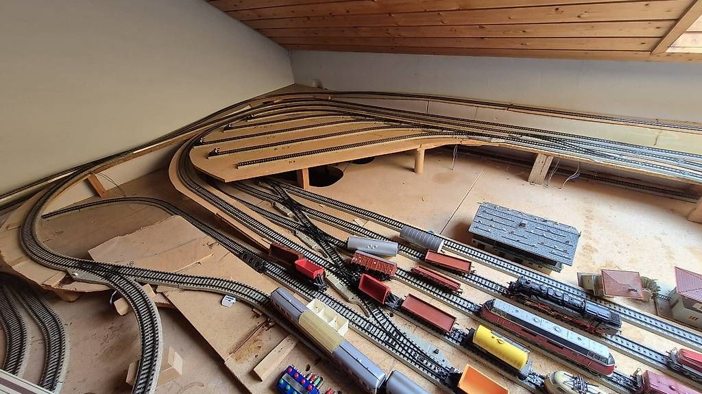 Märklin Modellini di ferrovie: Modeleisenbahn märklin HO – Usato da Fisibach venduto da Lorobin 3