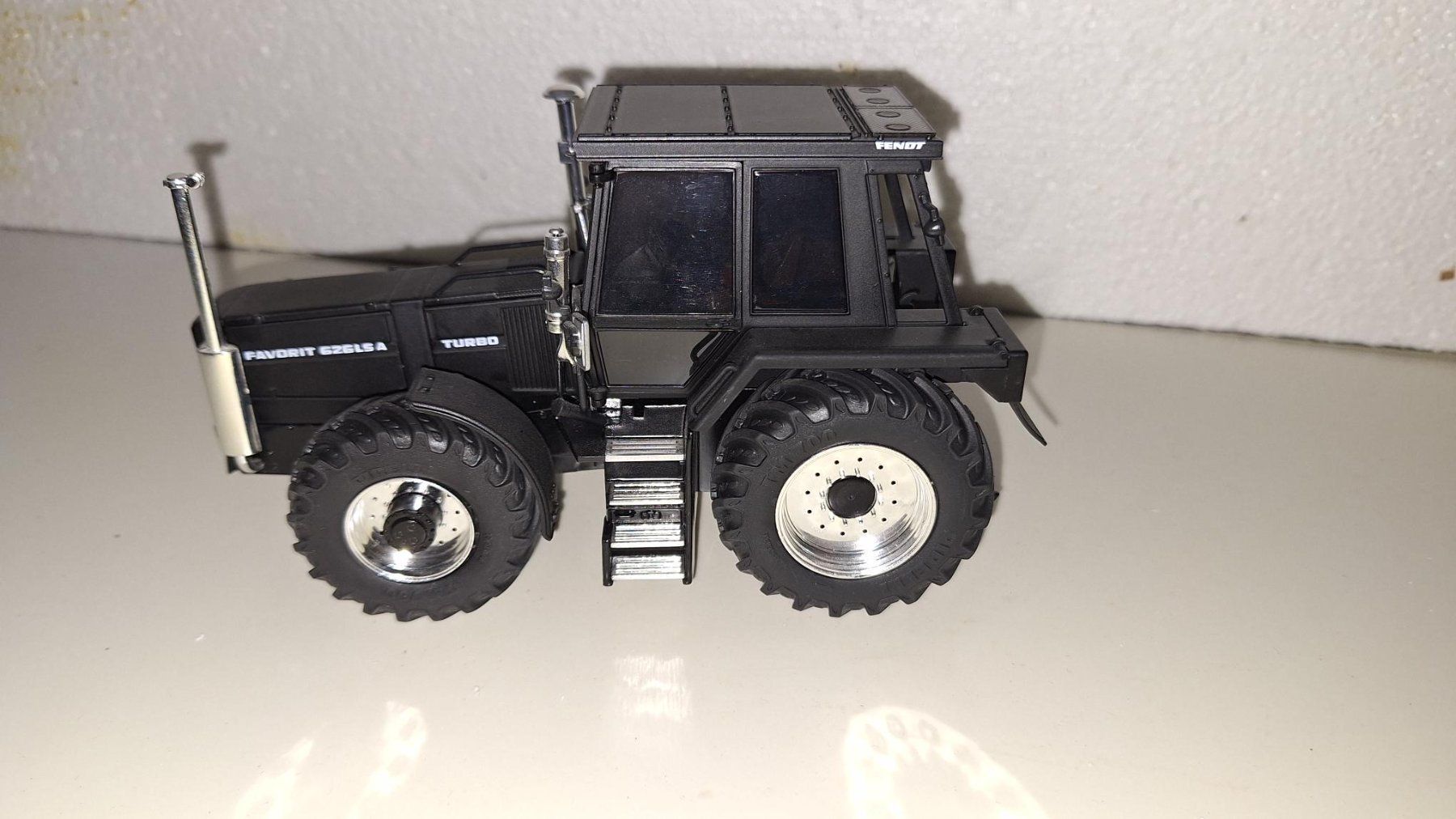 Schuco Kit di modellismo & Modellini statici: Modelltraktor – Nuovo (secondo la descrizione) da Birrhard venduto da Schrot70