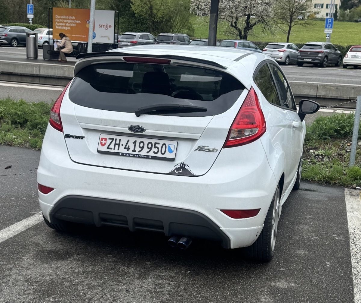 Ford Automobili: Ford fiesta 1.6 i – Usato da Wetzikon ZH venduto da yuh_qz6d 4