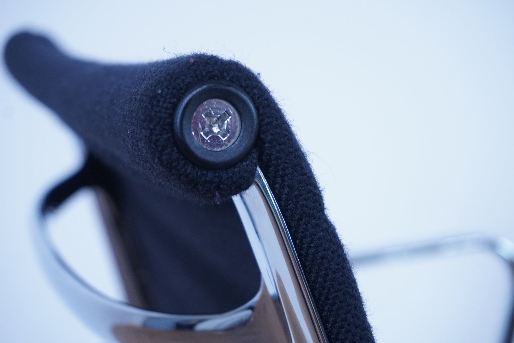 Vitra Sedie: Vitra Eames Alu Chair EA108 Hopsak nero – Usato da Bad Zurzach venduto da QLASSIQ 7