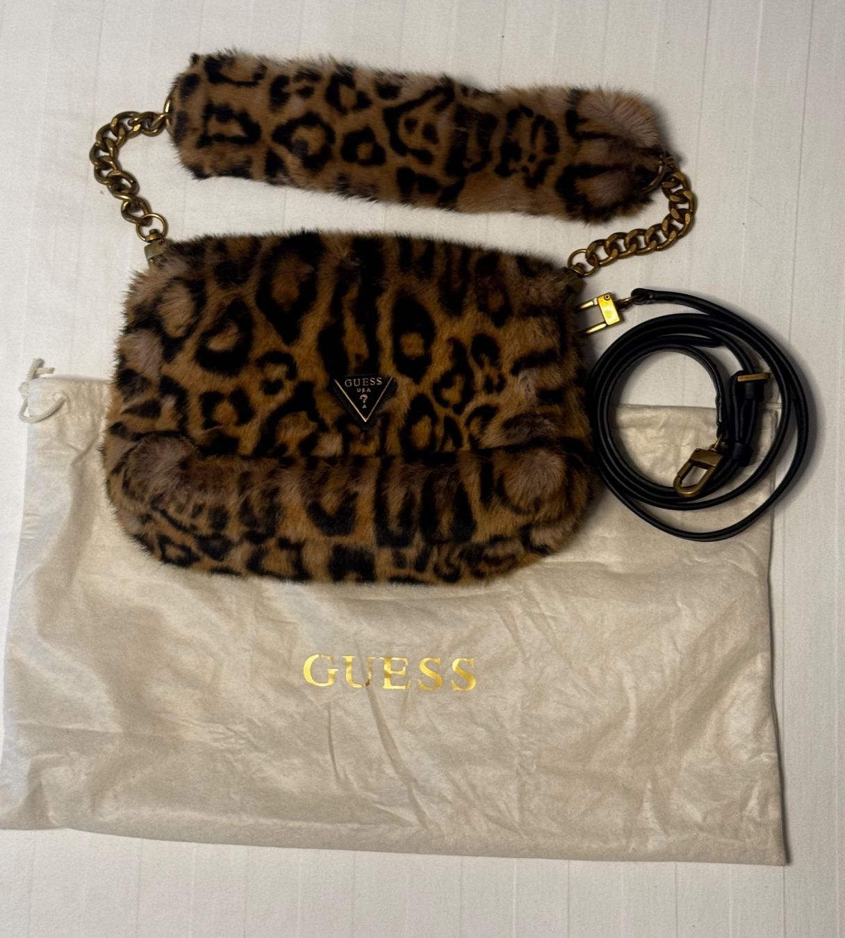 Guess Taschen für Damen: Guess Tasche Leo Fellimitat – Gebraucht aus Zürich von robyy 6