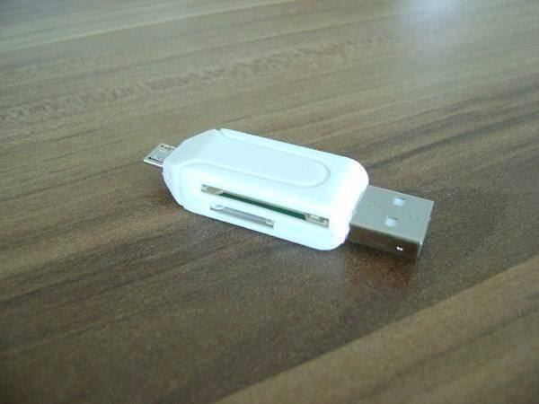 Twin Connector USB/Micro USB Card Reader (Neu und originalverpackt) in ...
