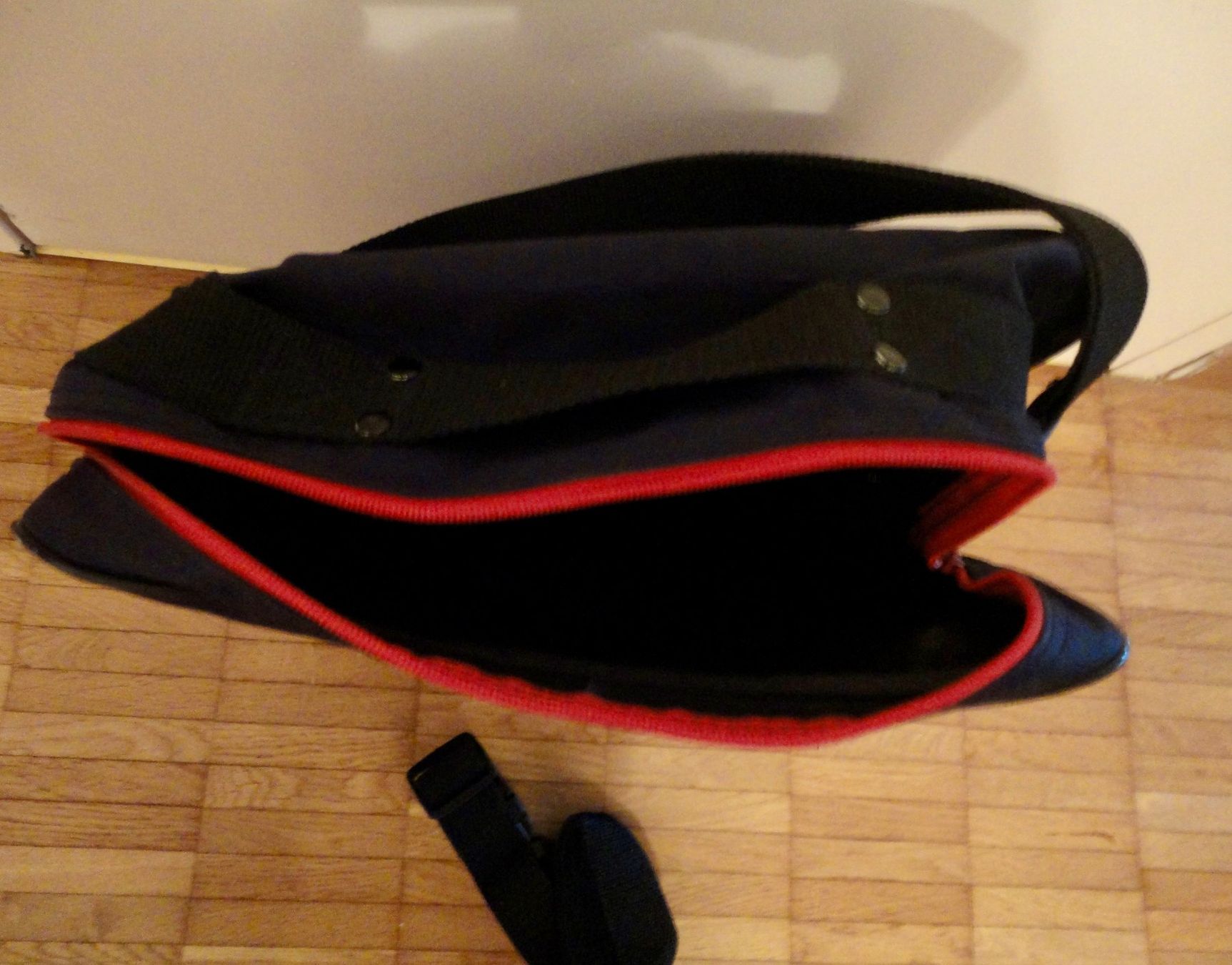 Swissair Borse: Swissair Tasche 🎒 – Usato da Wädenswil venduto da FILI10 2