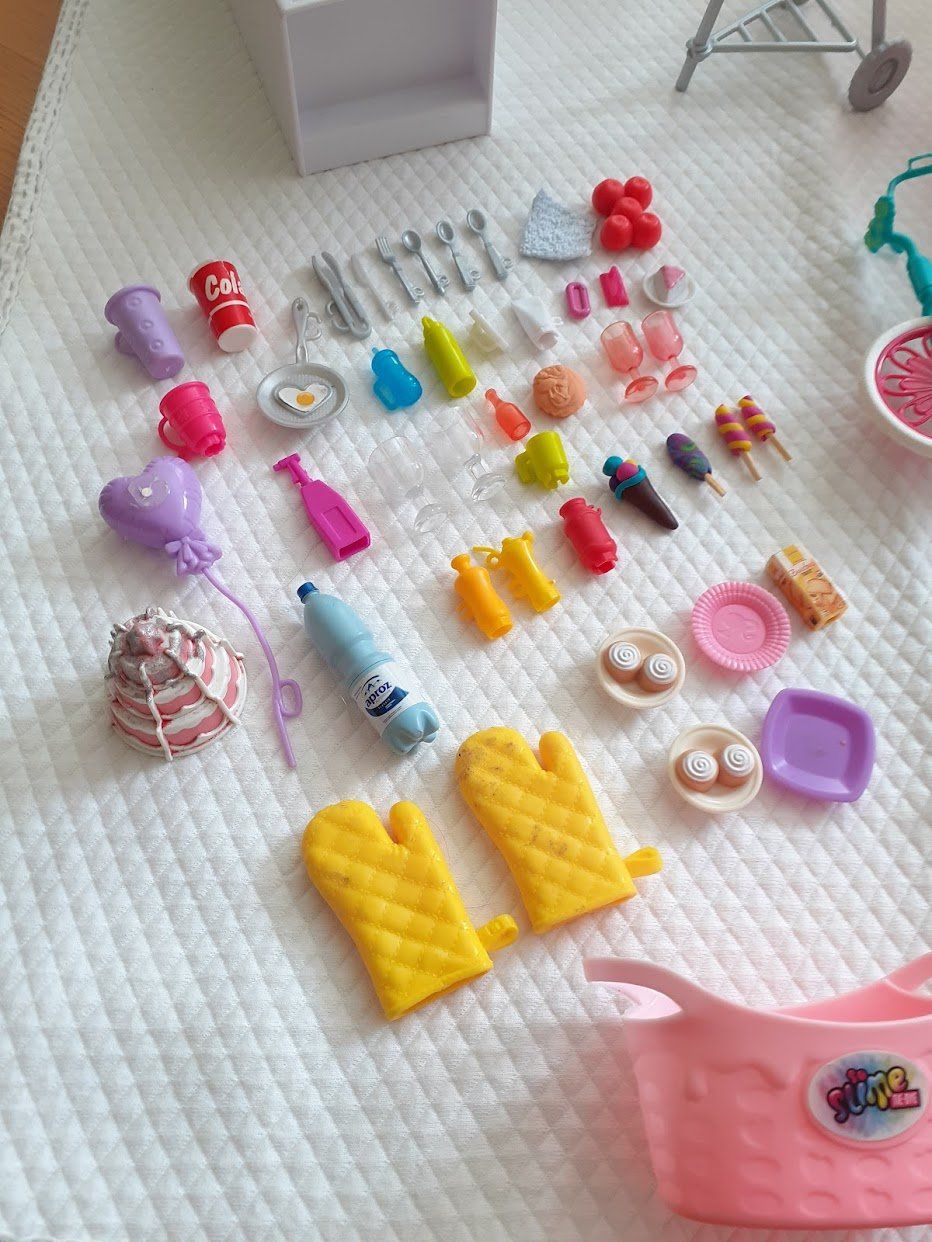 Puppen: Barbie Möbel – Gebraucht aus Dübendorf von Fip05 2