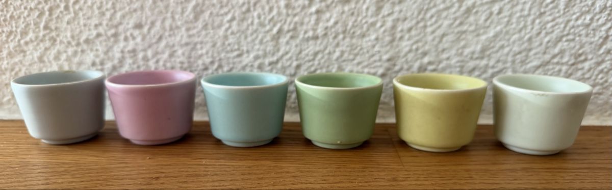 Altre Stoviglie: Wunderschönes Eierbecher Set aus den 50er Jahren – Usato da Sempach venduto da timesarechanging 1
