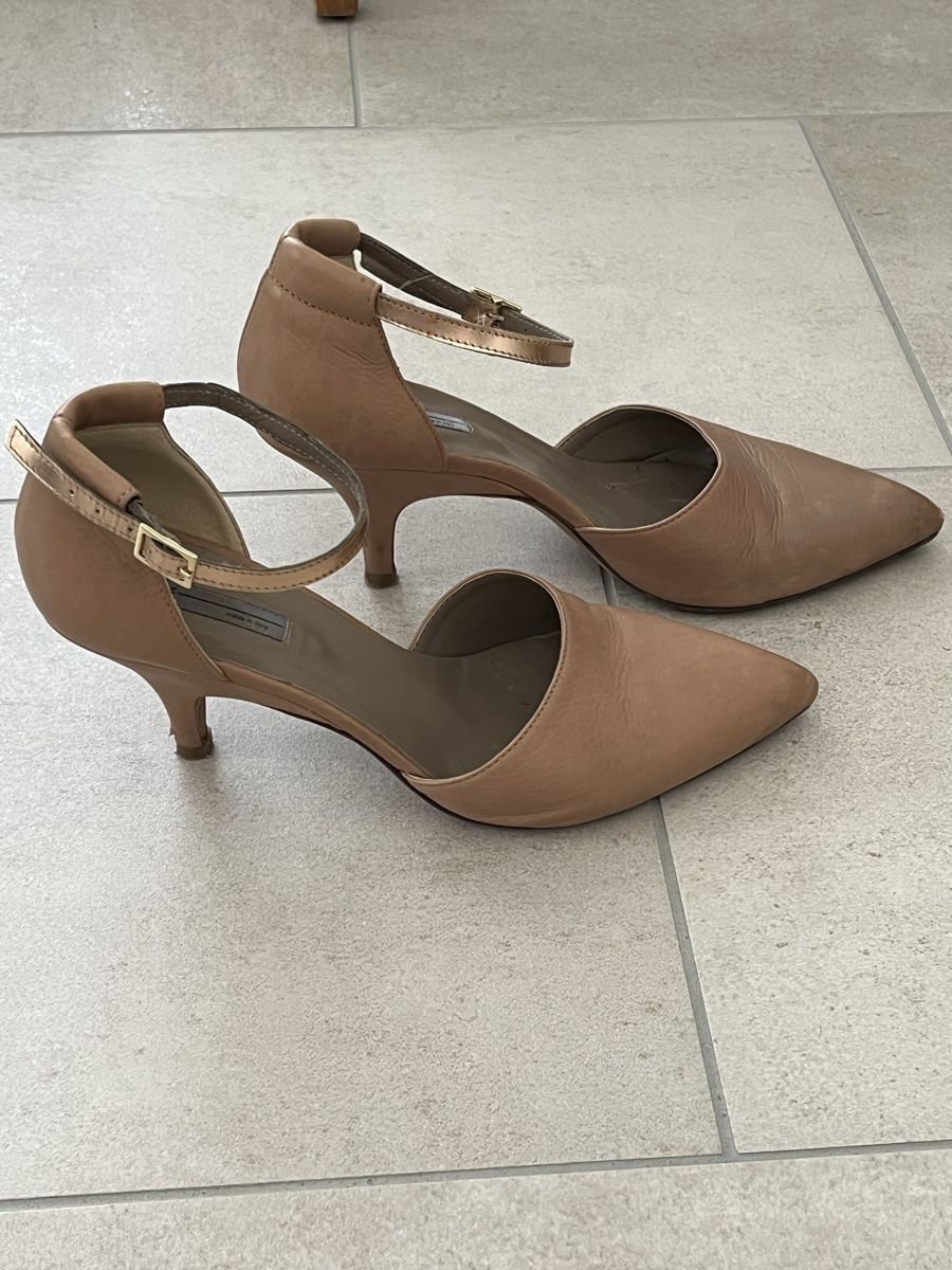 Damenschuhe: Leder Pumps von Vic – Gebraucht aus Nänikon von aoe_22fy 1