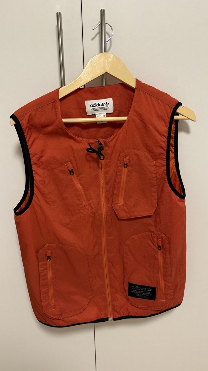 Adidas Gilet & Giacche: Gilet Adidas Taille S – Nuovo (secondo la descrizione) da Pully venduto da Evgenii13