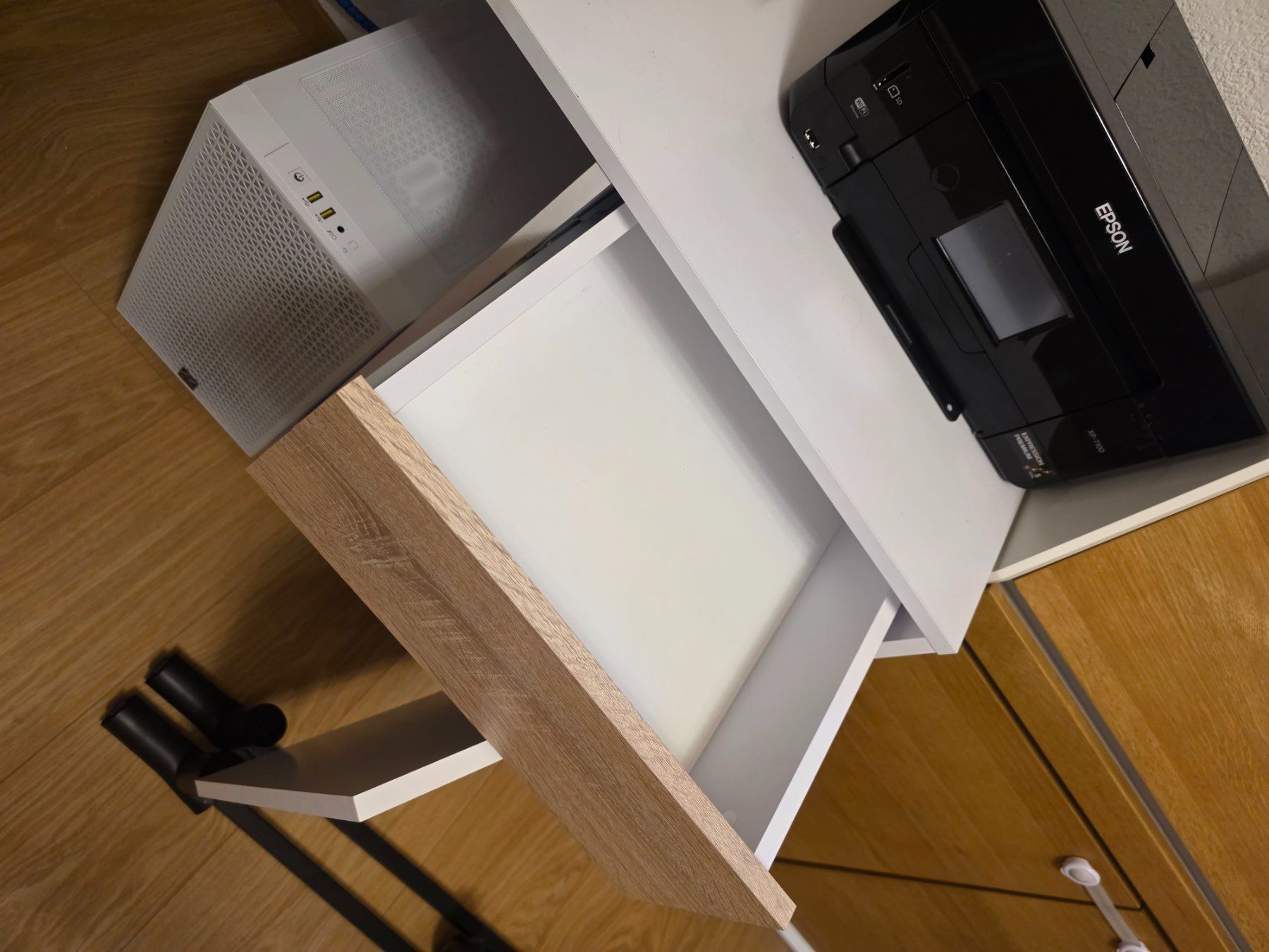 Schreibtische: Schreibtisch – Gebraucht aus Gelterkinden von fa8685 2