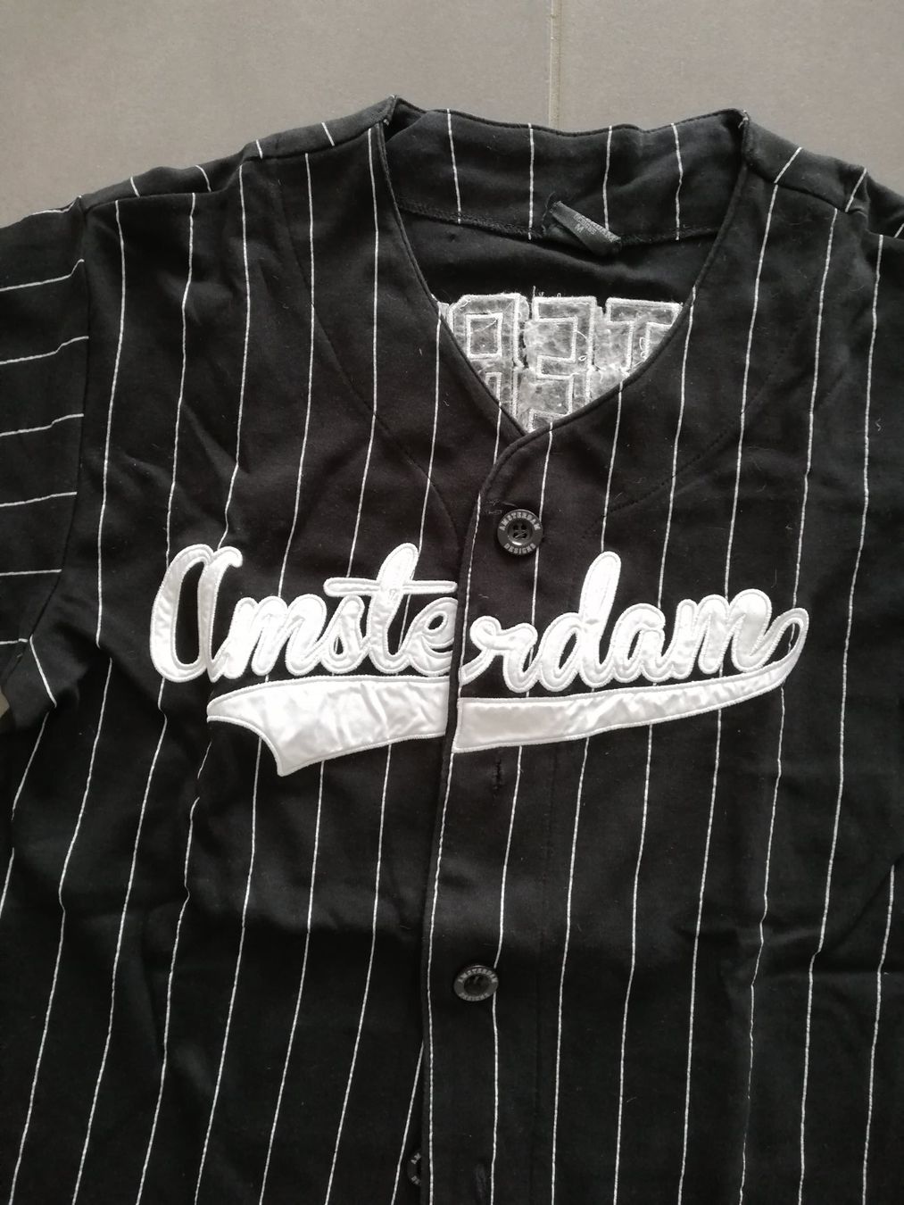 T-shirt: Shirt AMSTERDAM – Usato da Untersiggenthal venduto da Marlen59