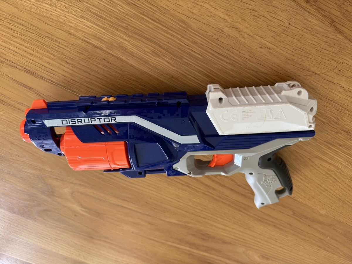 Nerf Giocattoli: Nerf Spielzeugblaster Disruptor blau weiss – Usato da Hedingen venduto da arenablanco 4