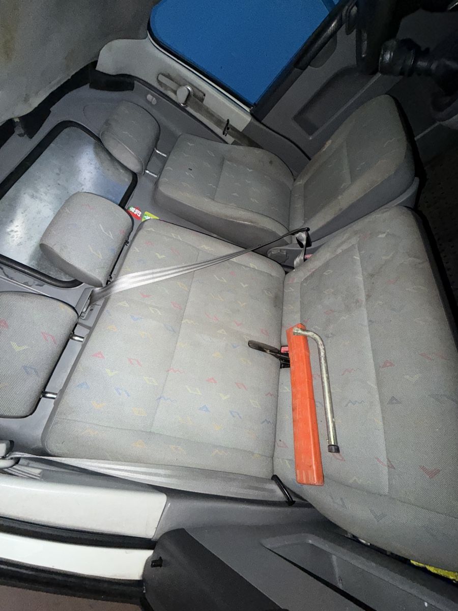 VW Véhicules utilitaires: Vw t5 1.9 – D'occasion à Oberterzen par Gegr. 6