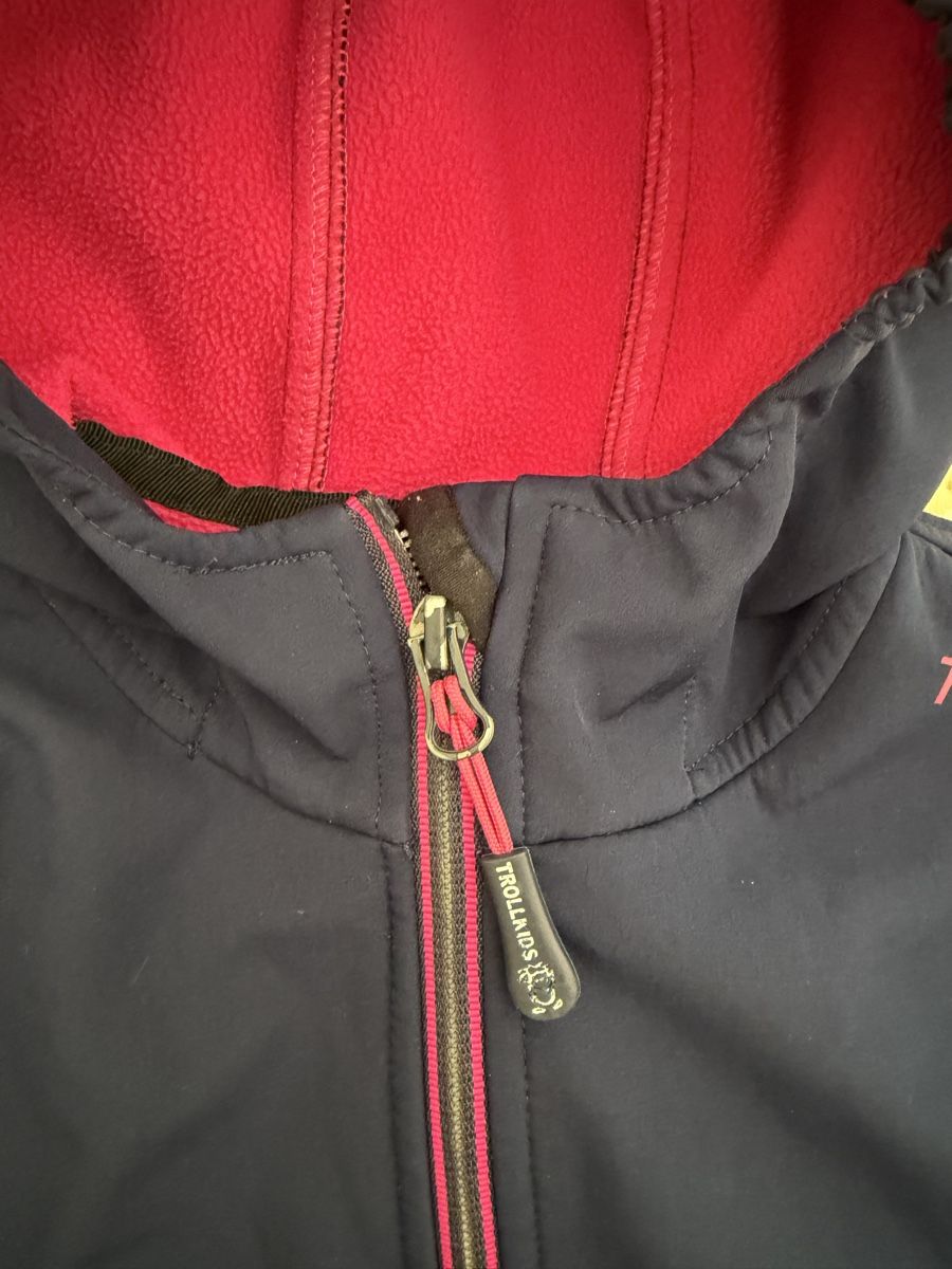 Trollkids Jacken & Mäntel: Trollkids Softhelljacke 128 – Gebraucht aus Bern von Olenush 2