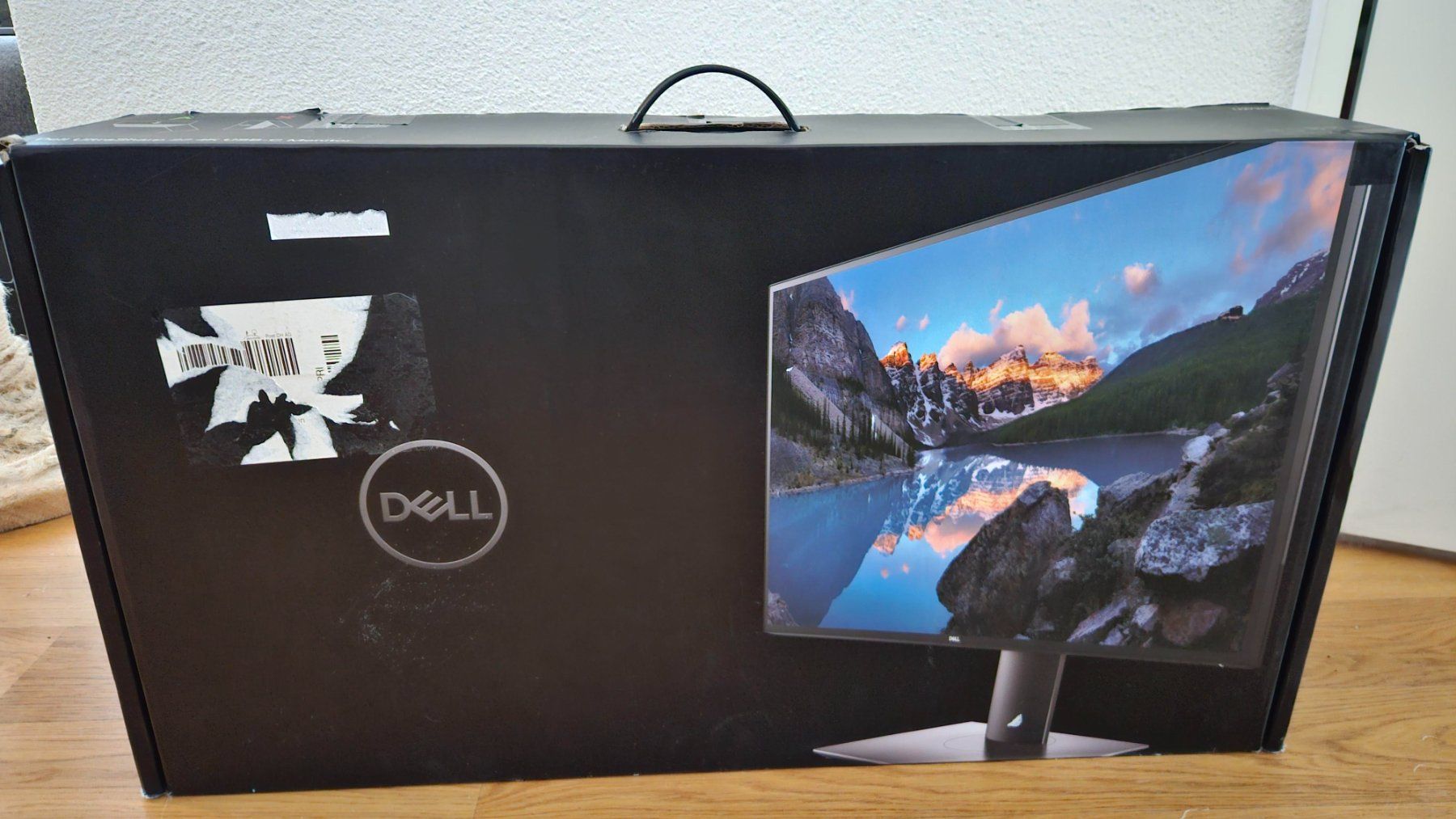 Dell Ecrans: Dell UltraSharp U2720Q – D'occasion à Glattpark(Opfikon) par legendarygates 3