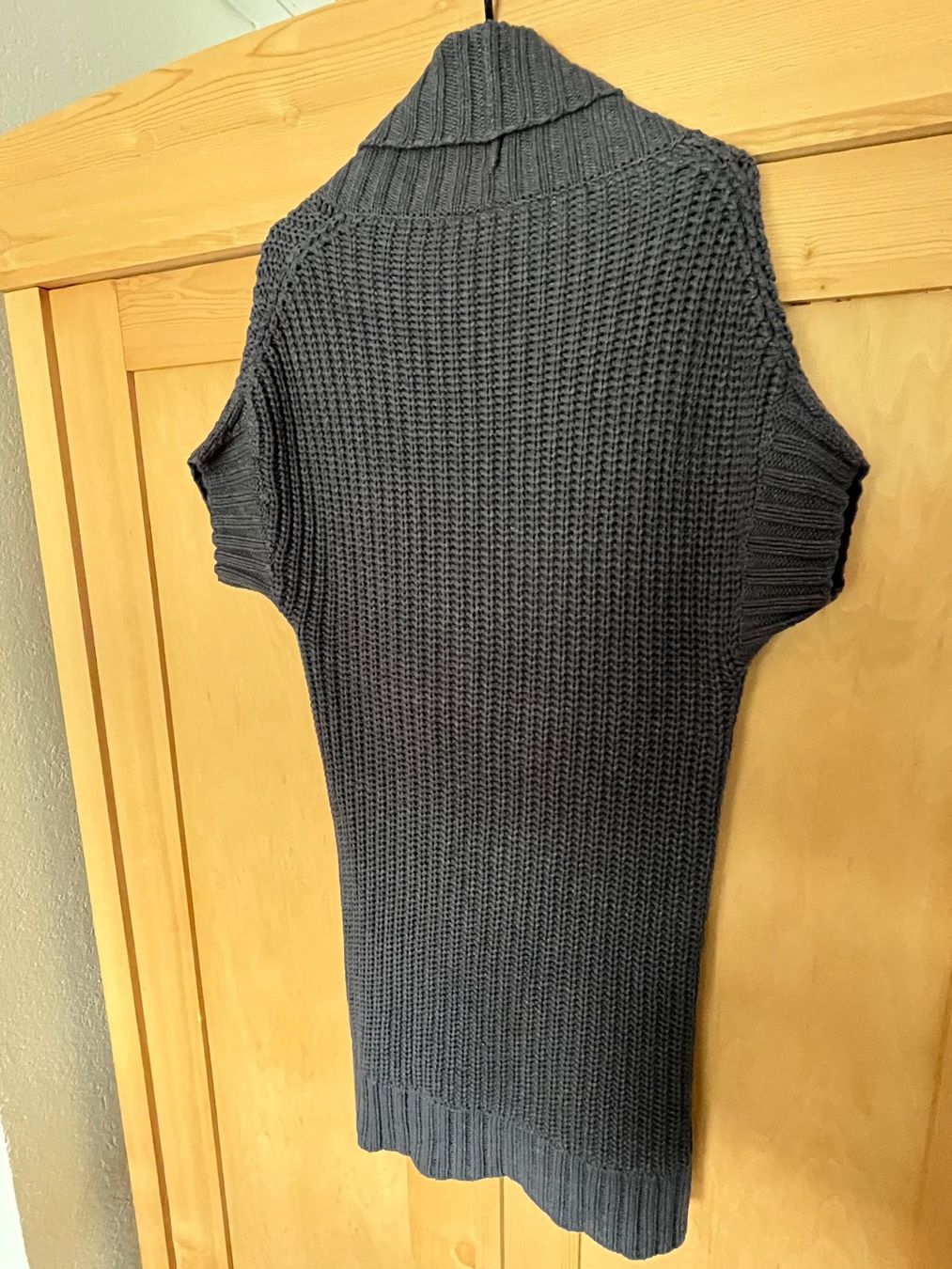 Esprit Gilet & Giacche senza maniche: Lange Strickweste – Usato da Montlingen venduto da Giardini13 3