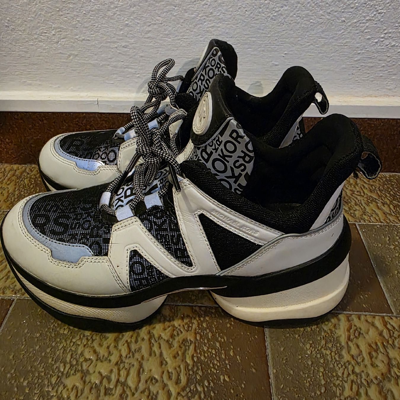 Michael Kors Scarpe da donna: Sneakers Michael Kors bianco  – Usato da Rancate venduto da sarah357 4