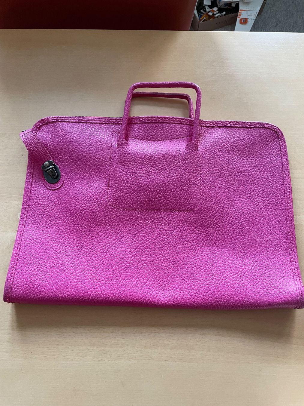 Valigie & Borse: Akten- bzw. Laptoptasche pink in Lederoptik – Usato da Speicher venduto da boaserra