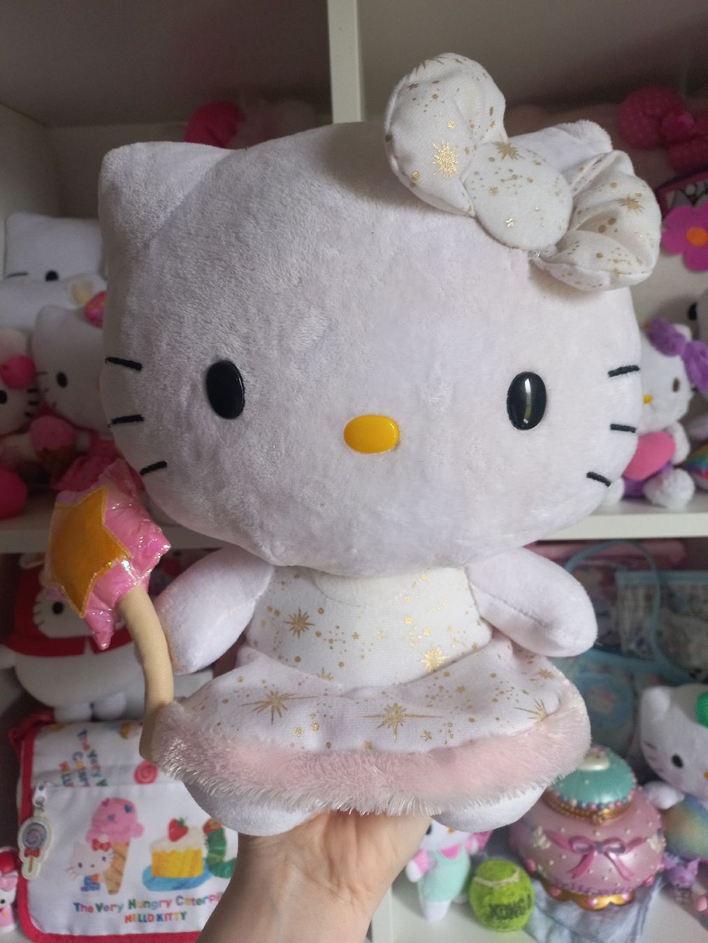 Hello Kitty Giocattoli: Hello Kitty Plüschtier - Sanrio – Usato da Wangen b. Olten venduto da SecondStory4u