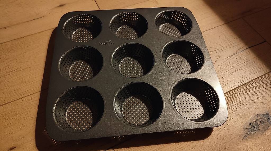 Teglie da forno: Teglia per muffin in acciaio – Nuovo (secondo la descrizione) da Lugano venduto da claudio.luga 3