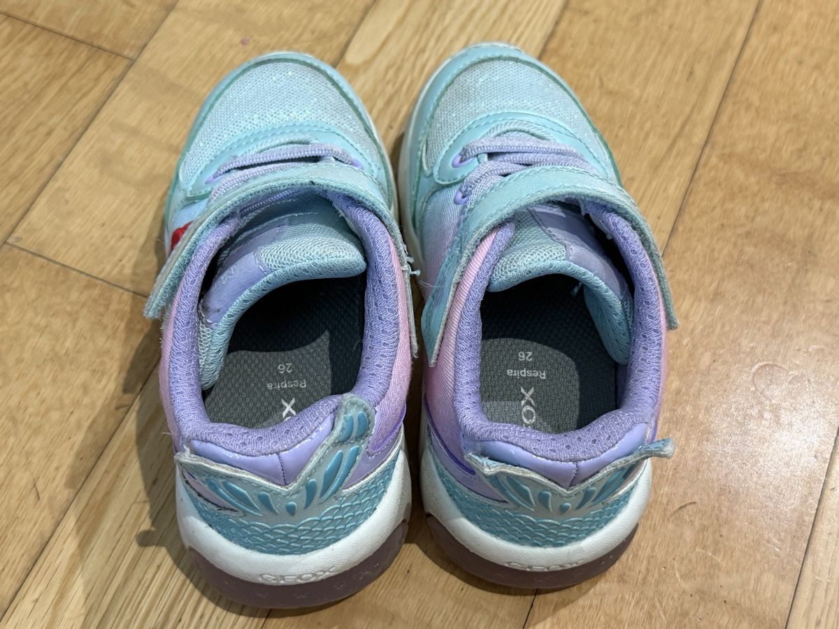 Scarpe per ragazze: Geox Disney Princess 26 – Usato da Winterthur venduto da _cyb3r-w0lf_ 5