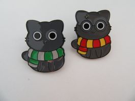 Harry Potter Pins (Slytherin & Gryffindor) Cats, Fanartikel