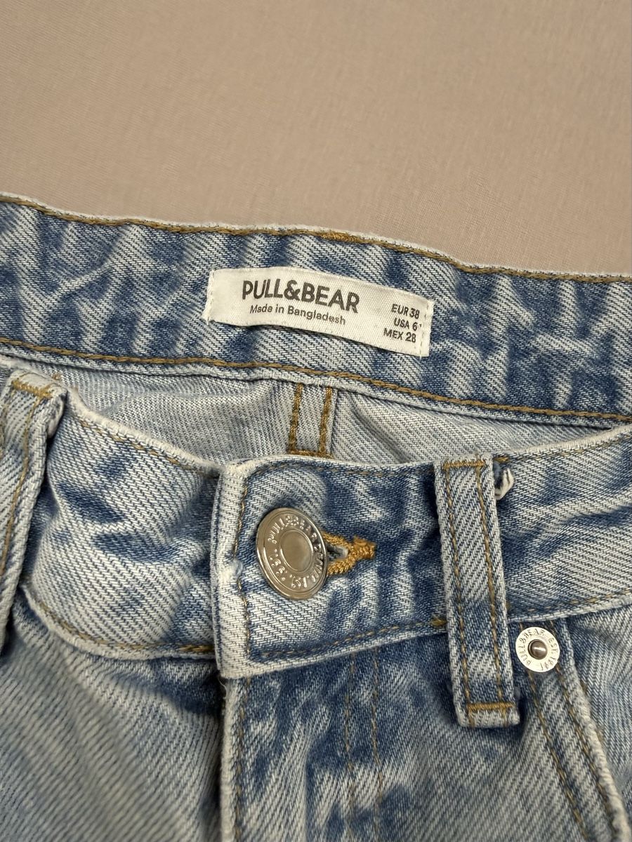 Pull&Bear Jeans: Jean Pull&Bear bleu clair taille 38 bon état – D'occasion à Granges VS par  2