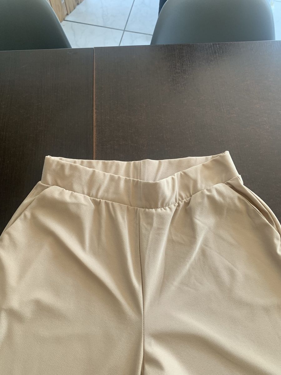 Pantalons: Pantalon léger taille M – D'occasion à Domdidier par qatar1973 4