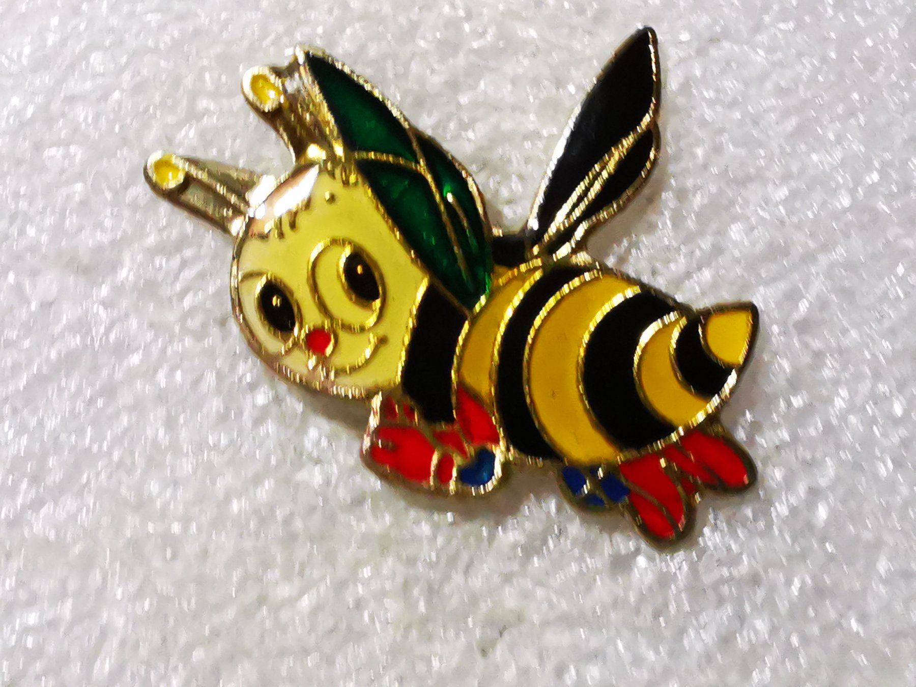 Placchette & Badge: Ansteckpin 82: Biene – Usato da Oppligen venduto da Pin-Fall-Shop