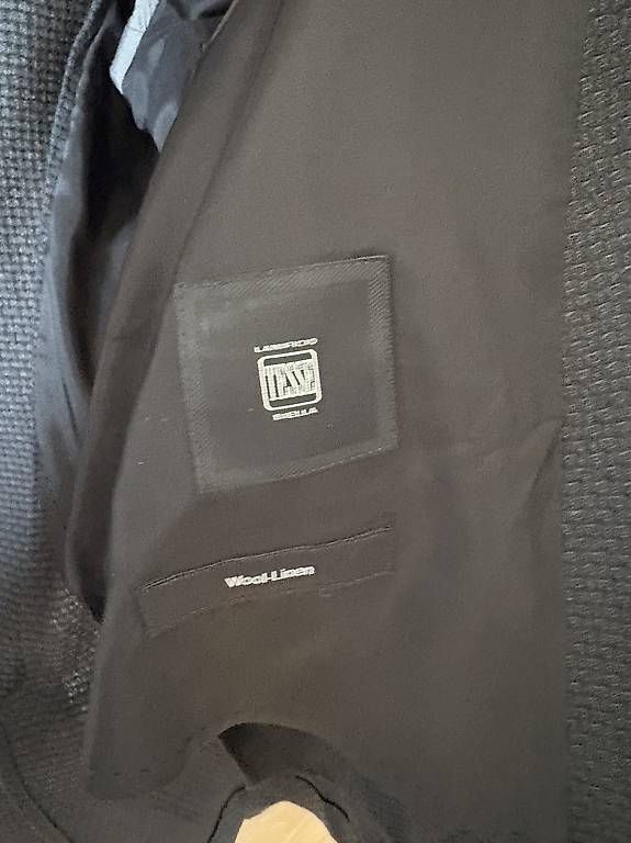 Jacken: Veste Hugo Boss noir taille 48 – Gebraucht aus Geneve von tom_d7f8 2
