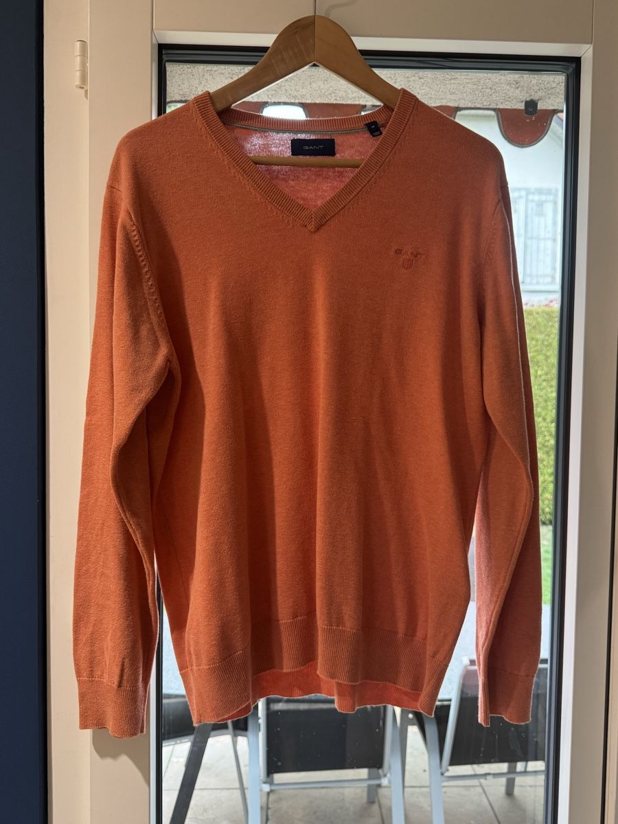 Gant Maglioni & Felpe: Pull col V Gant orange, bon état – Usato da Morges venduto da Alexys23 1