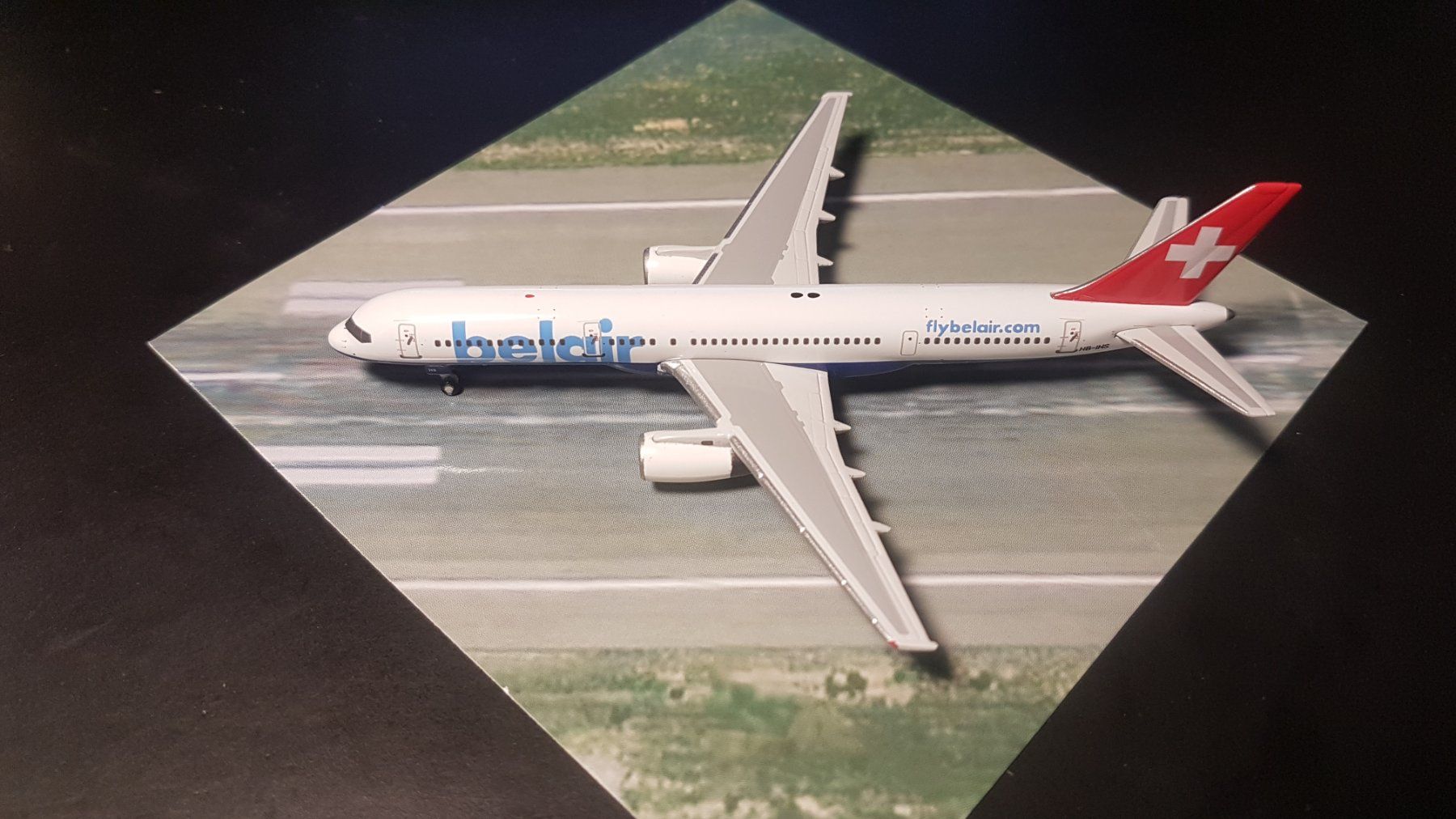 Boeing Kit di modellismo & Modellini statici: B757-200 - BELAIR – Nuovo e nell'imballaggio originale da Morges venduto da iljamuromez
