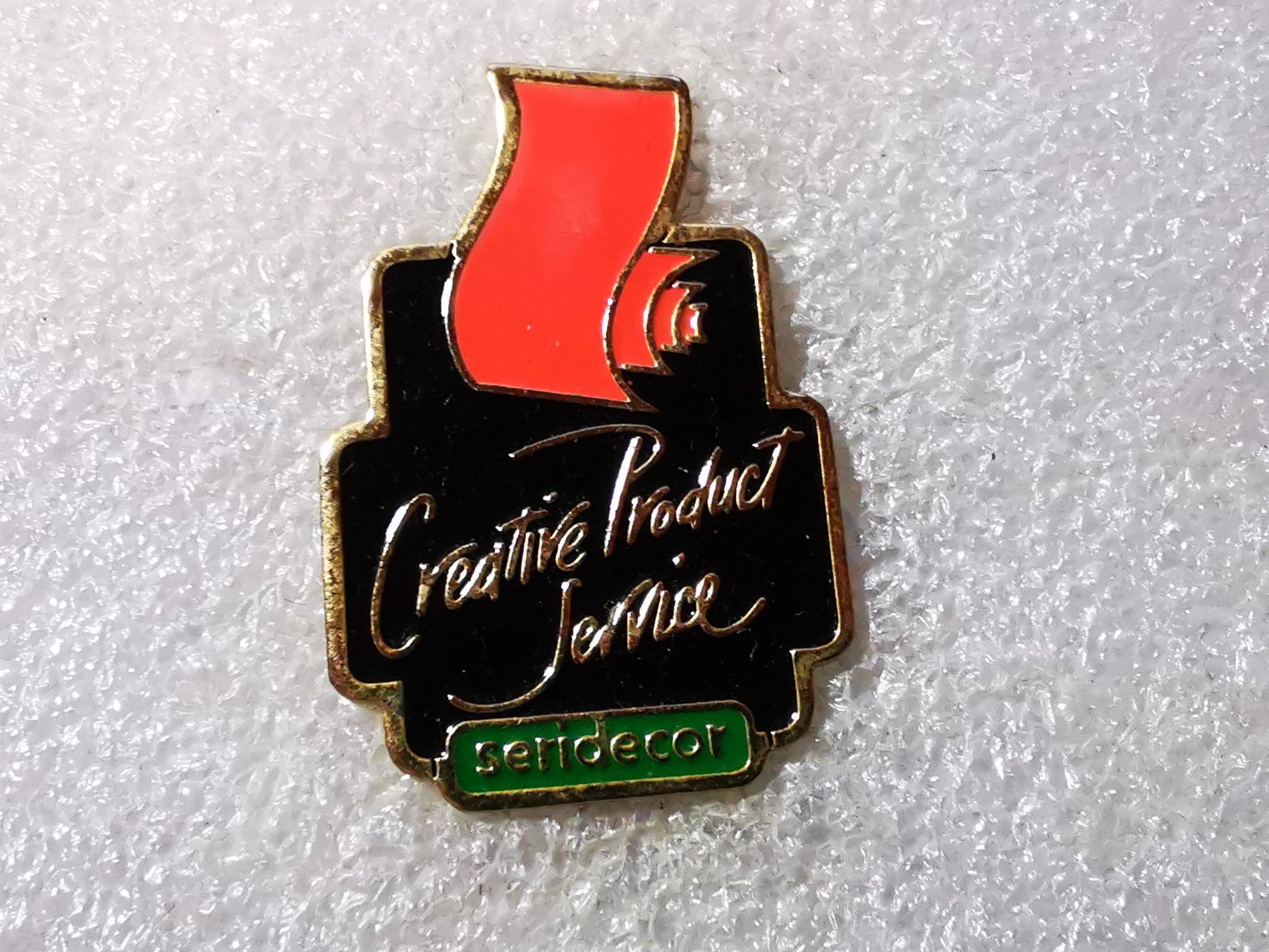 Placchette & Badge: Ansteckpin 56: Seridecor – Usato da Oppligen venduto da Pin-Fall-Shop