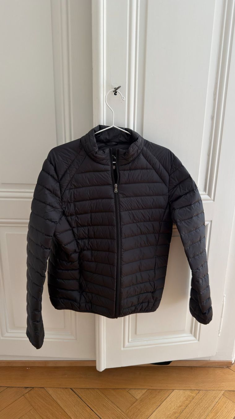 Jott Jacken: Jott noir taille M – Gebraucht aus Genève von tan_h6b8