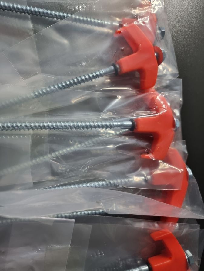 Accessori: Zeltheringe mit Gewinde für Harte Erdböden – Nuovo e nell'imballaggio originale da Niederuzwil venduto da Jamy3 3