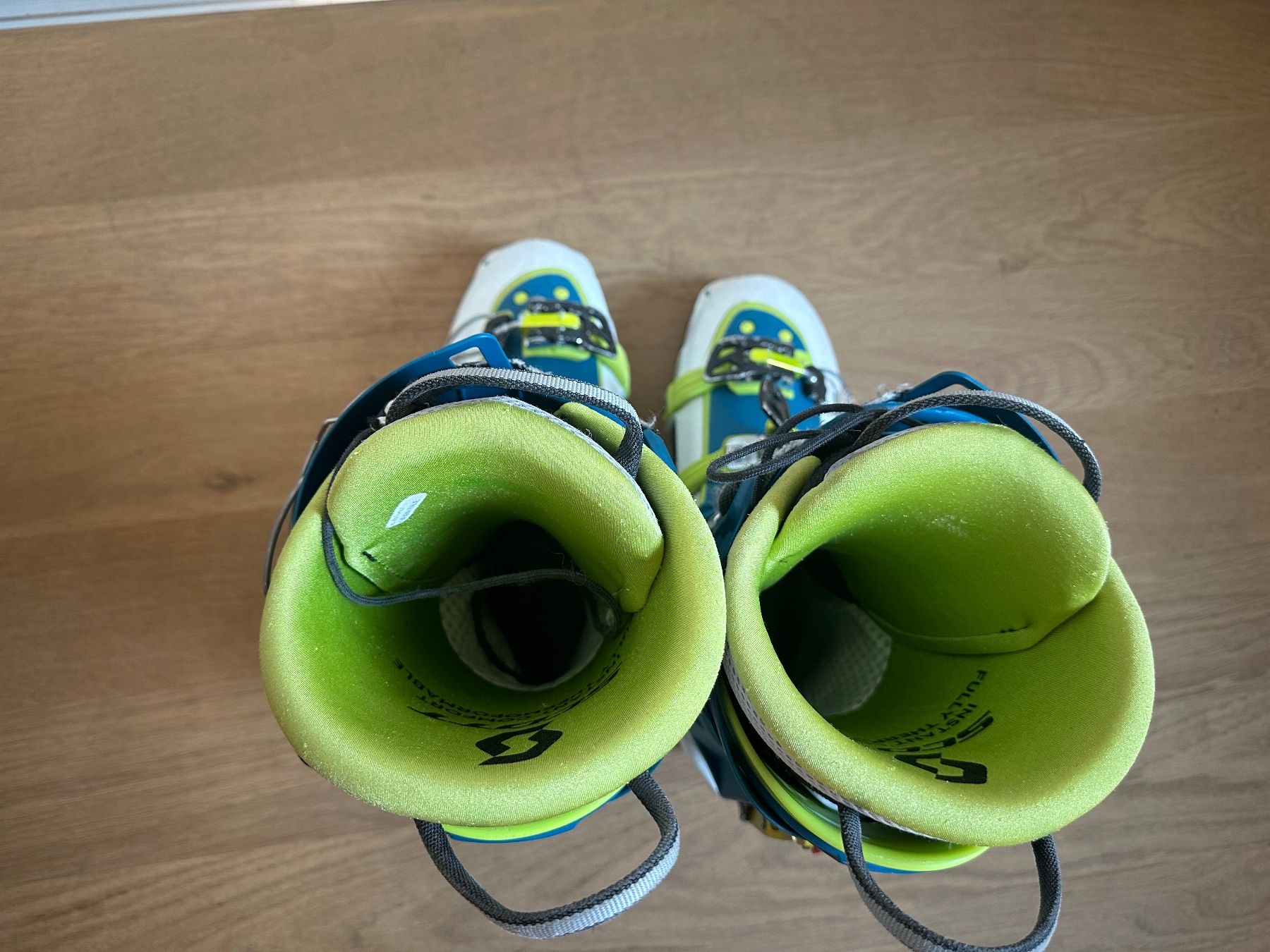 Scott Herrenschuhe: Skitourenschuh Scott Super Guide – Gebraucht aus Sarnen von CRTR
