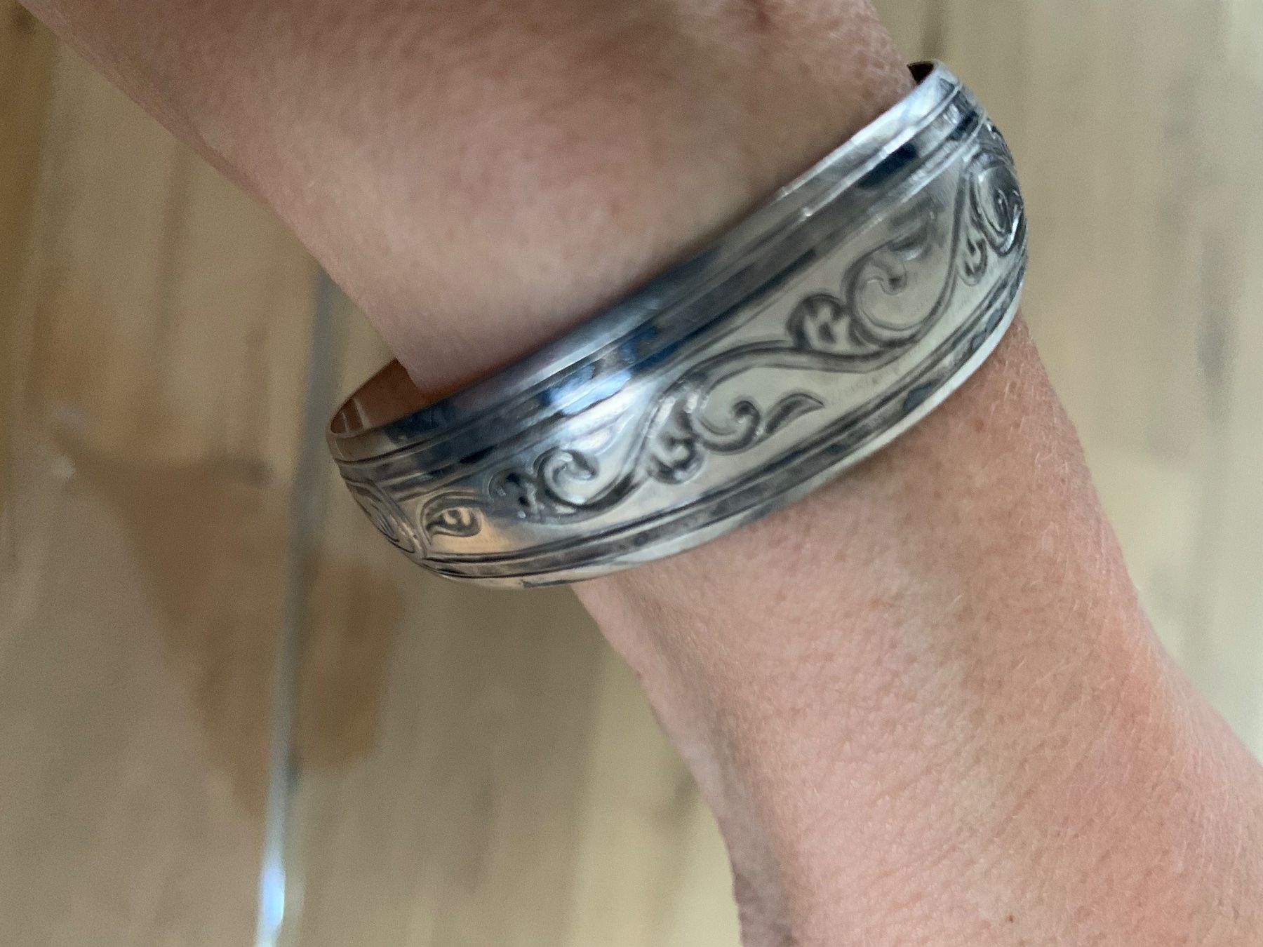 Bracciali & Braccialetti: Armband – Usato da Lengnau venduto da Zhanna110267