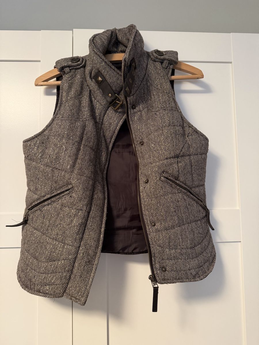 Giacche: Jacke  – Usato da Muttenz venduto da Zara-Camp 2