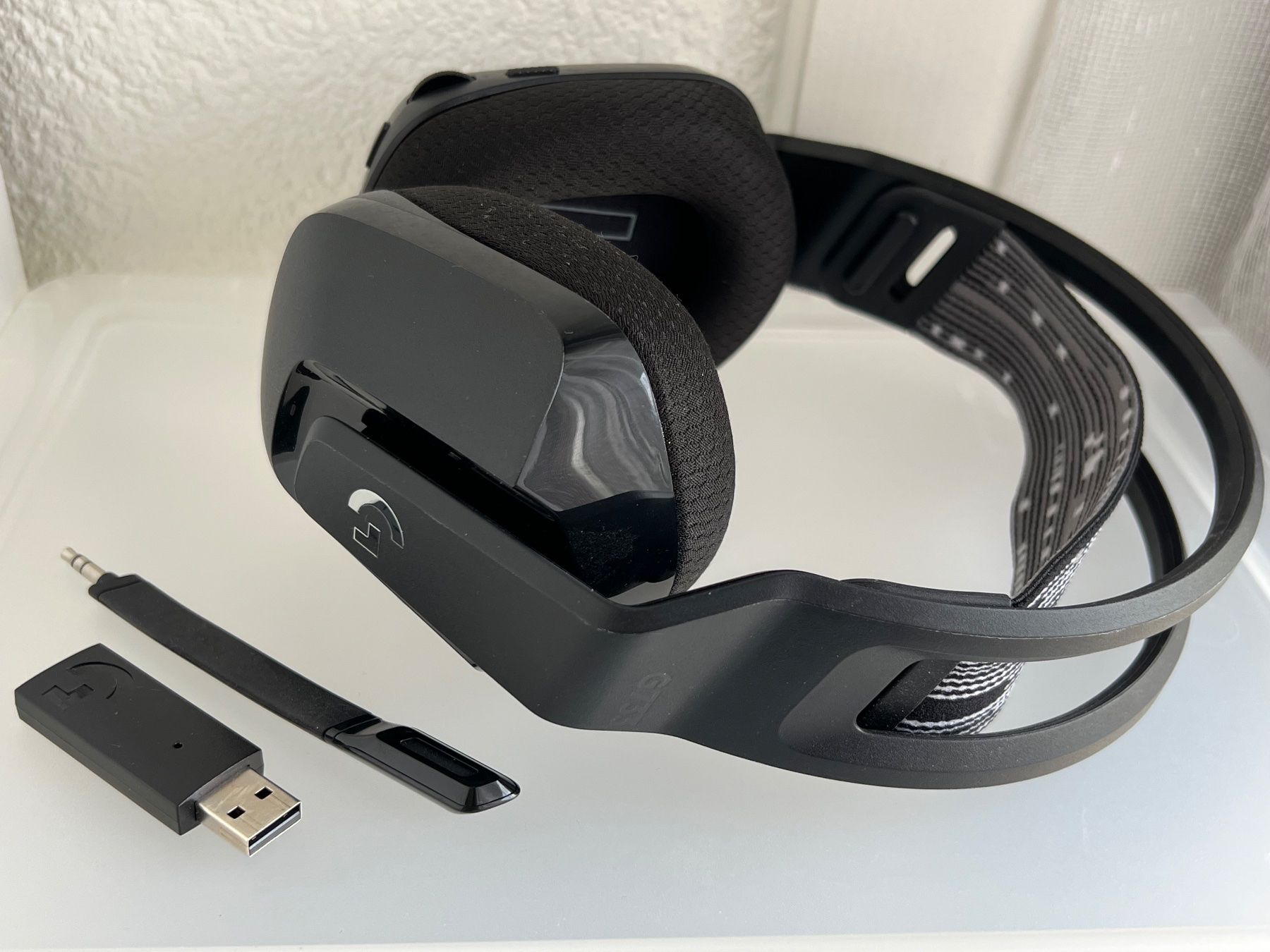 Logitech Cuffie: LOGITECH G733 - Gaming Headset, Schwarz – Usato da Uttigen venduto da sonorsonic