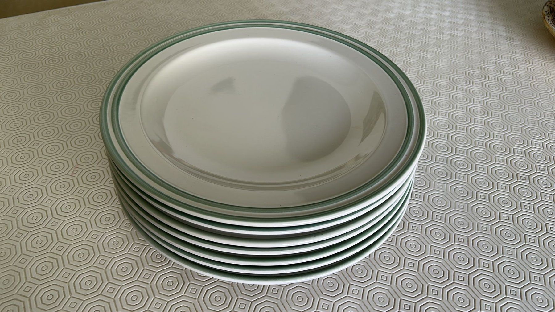 Ikea Set di piatti: 7 piatti Ikea bordo verdino – Usato da Melano venduto da H-Sara